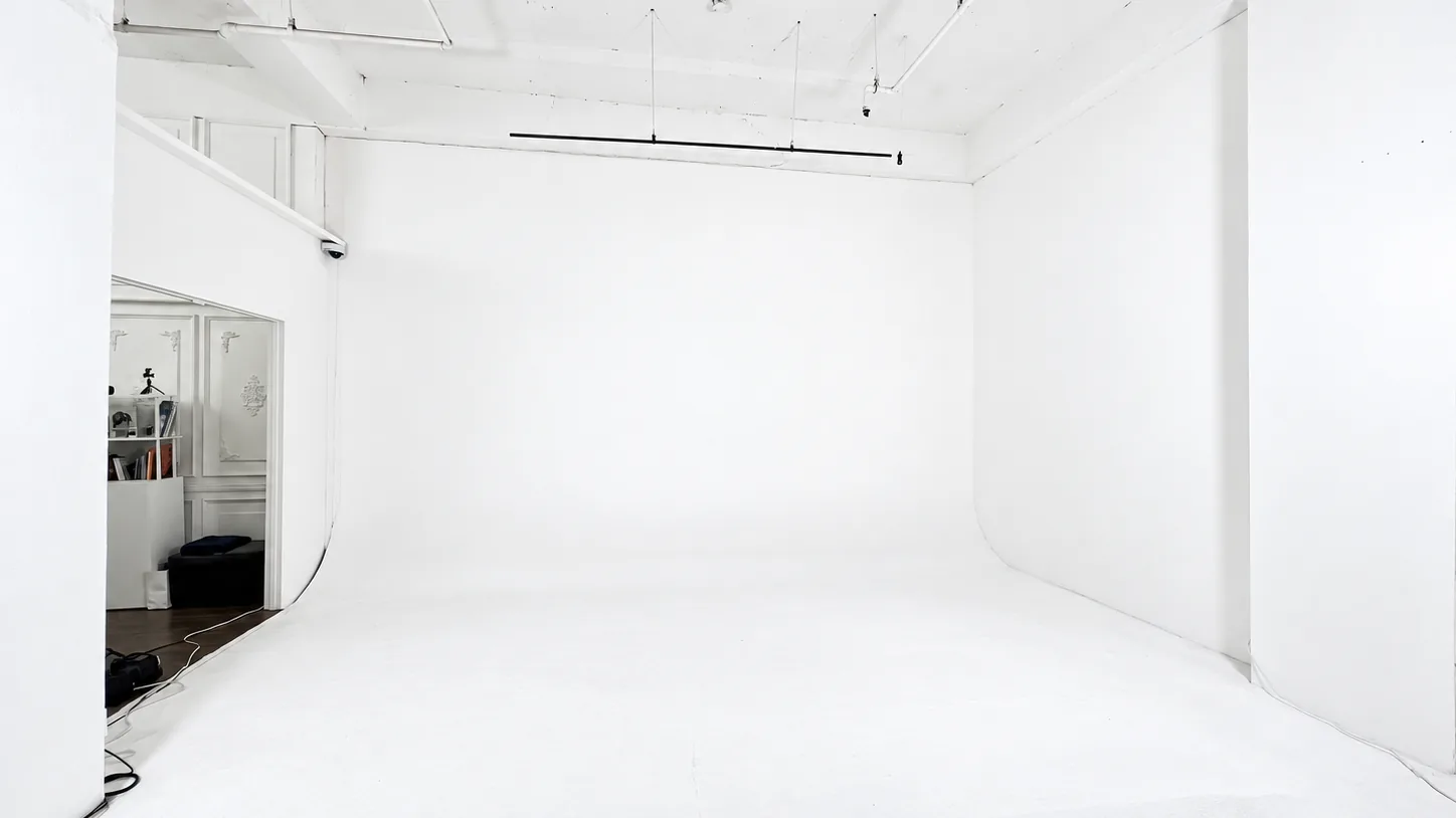 화이트 호리존 정면
